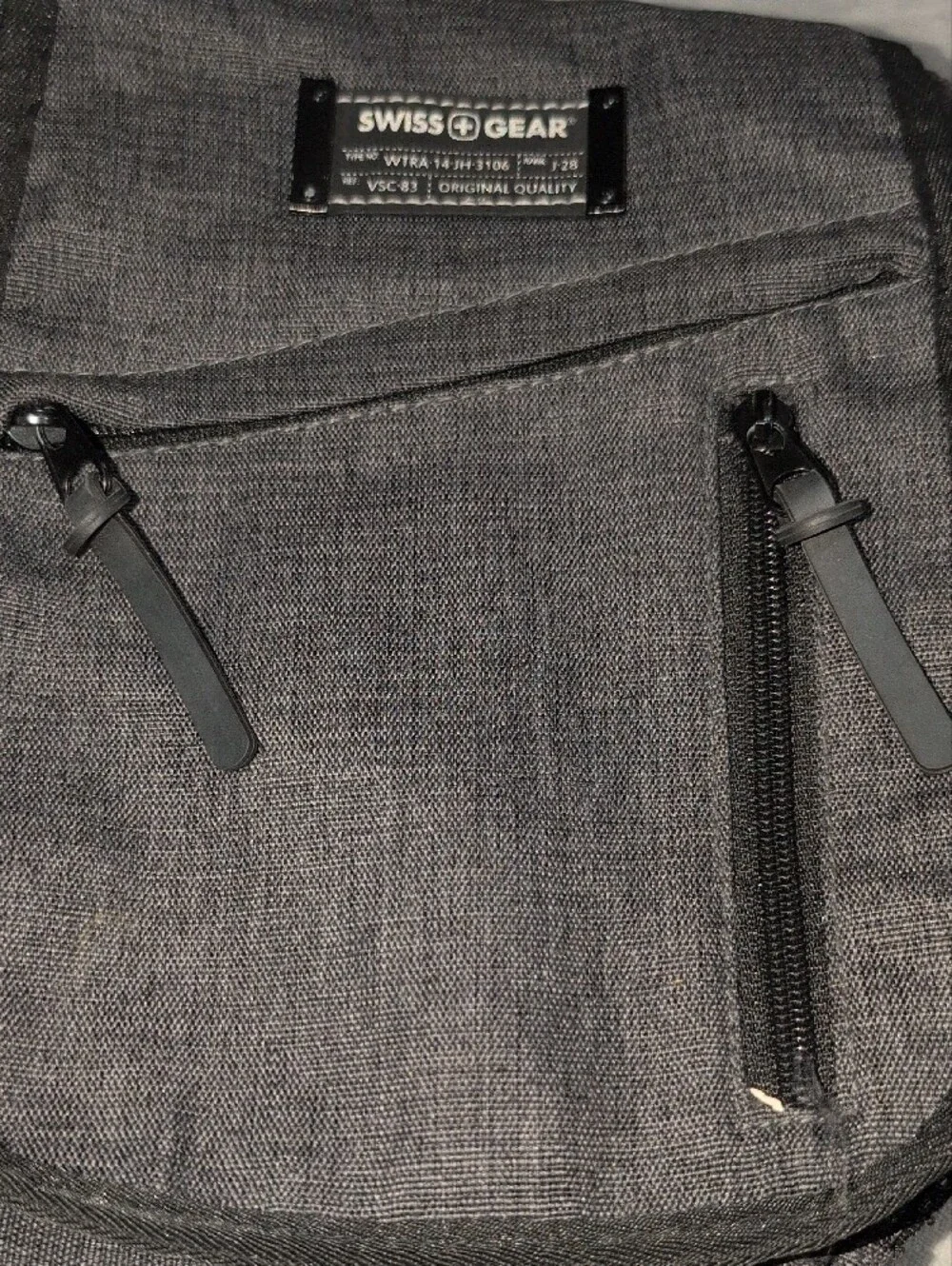 SwissGear Compact Crossbody Messenger Bag in Dark Gray and Black